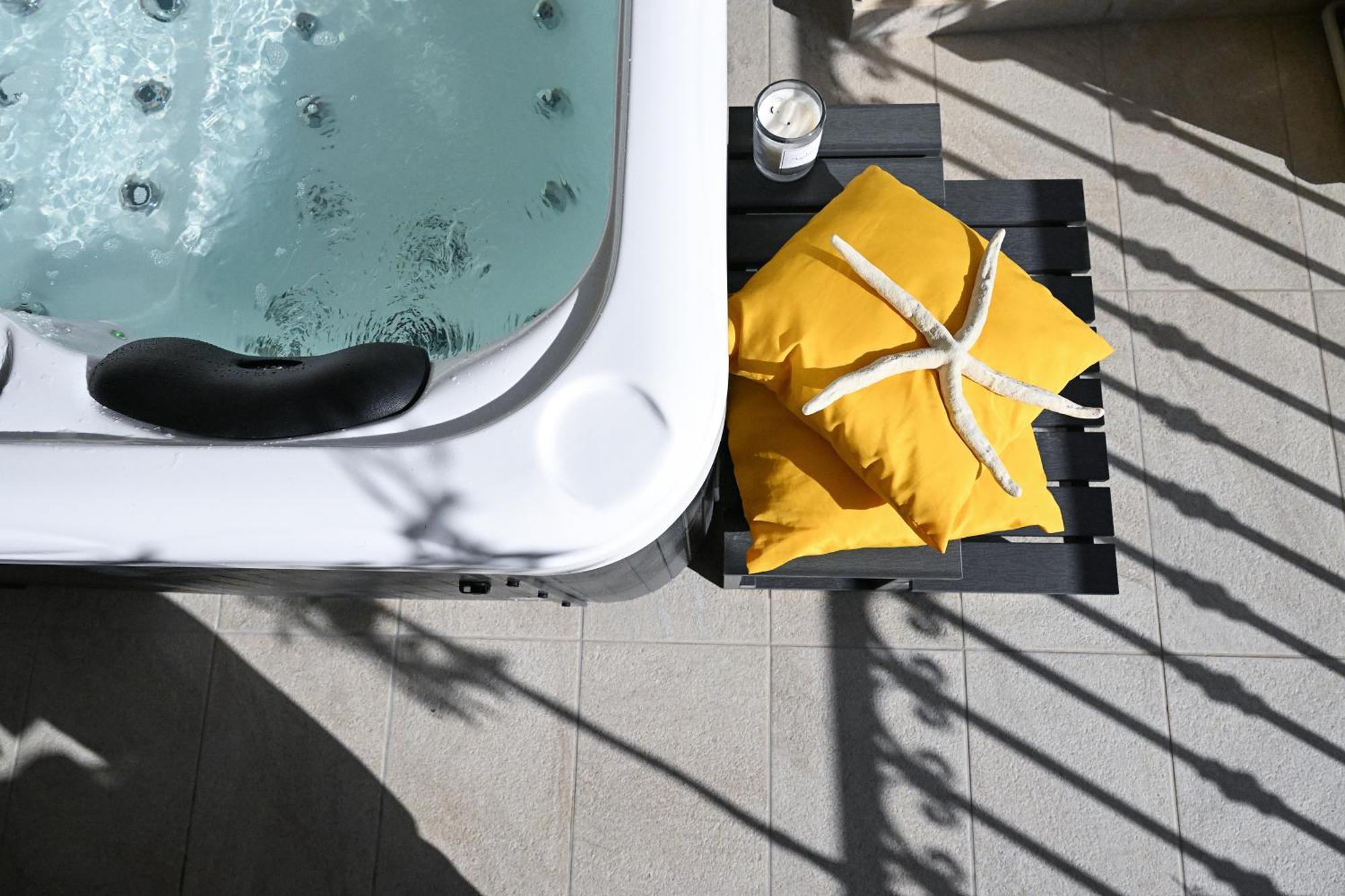 Ta'Lonza Luxury Near Goldenbay With Hot Tub App1 Apartamento Mellieha Exterior foto